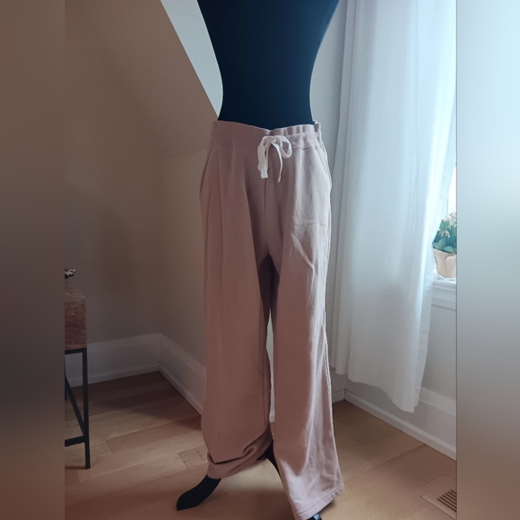 Wide leg sweat pants! - Picture 1 of 5